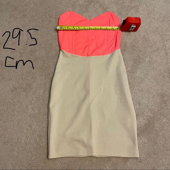 Tobi dress - Picture 2 of 6